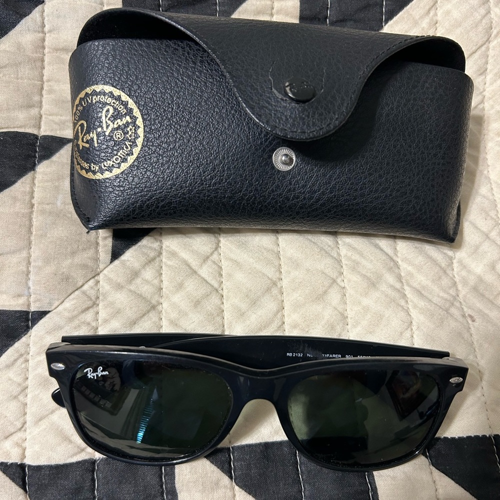 Ray-Ban Wayfarer Sunglasses